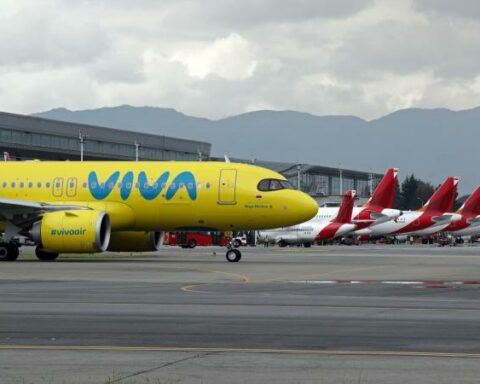 Government evaluates denouncing Viva Air for the crime of fraud