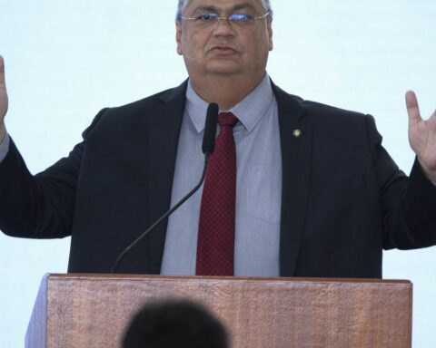 Government says it will send as many reinforcements as necessary to RN