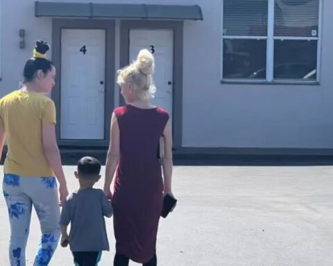 Iglesia, migrantes cubanos, Hialeah