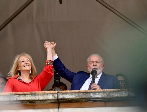 How much did the act organized by the mayor to receive Lula cost?