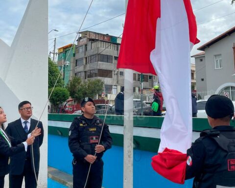 Huancayo: after two years of pandemic, they carry out hoisting within the framework of International Women's Day
