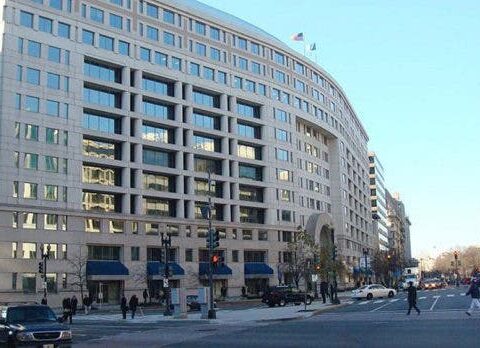 BID urge a Latinoamérica a bajar niveles de pobreza “inaceptablemente altos»