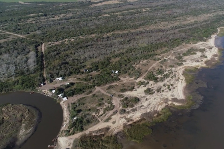 In the Casas Blancas area, a port project to transship pulp from Paraguay