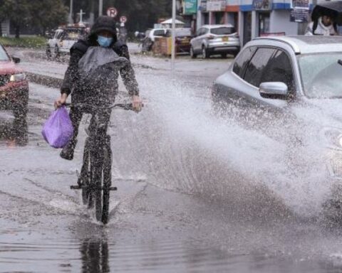 Keep in mind: these are the roads that flood the most in Bogotá