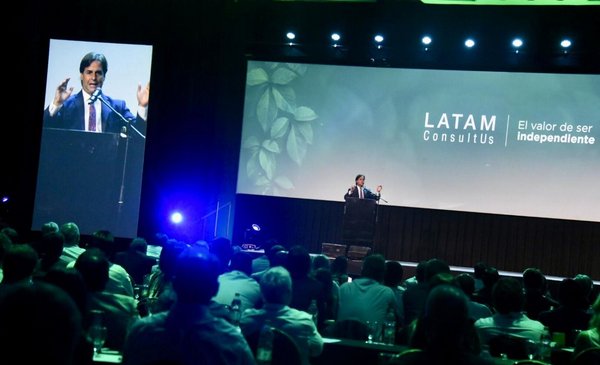 Lacalle Pou's speech to foreign investors: a "strange habit" and the invitation to live in Uruguay