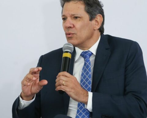 Launch of Desenrolla depends on finalization of the operating system