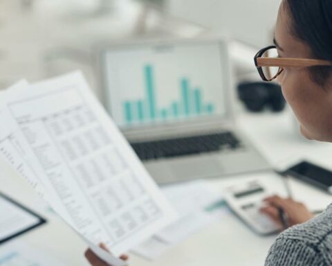 Learn how to manage the debts of your business