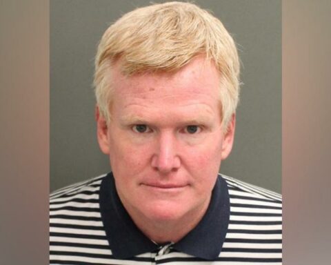 Life sentence for lawyer Murdaugh for killing his wife and son in the US