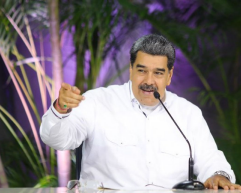 Maduro: I don't care if they recognize the presidential elections or not