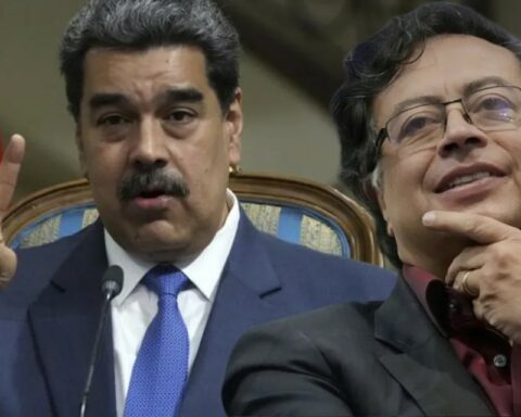 Maduro congratulates the Government of Colombia and ELN for agreements reached in Mexico