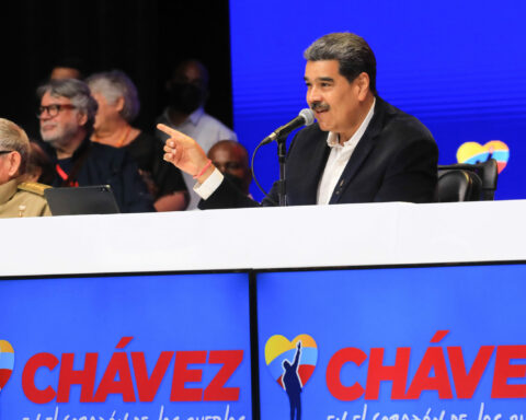 Maduro: the people must reject the dissolving forces of the homeland
