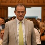 Manini took aim at the coalition for social security reform: "They want the Cabildo to pay for the broken dishes"