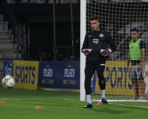 Marcelo Broli includes Gastón Olveira in the Uruguayan team