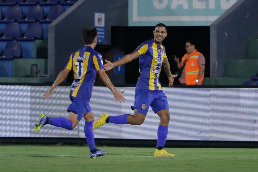 Marcelo Pérez gives Luqueño a great triumph against Nacional