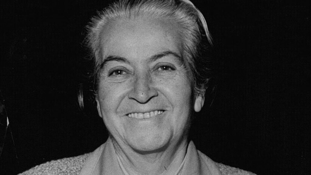 Matriarch: The return to the original poetic source of Gabriela Mistral