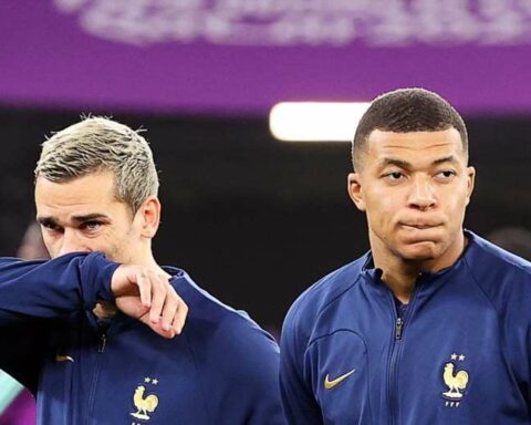 Mbappé considers "normal" that Griezmann is "upset" for not being captain