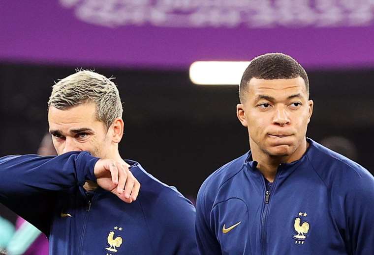Mbappé considers "normal" that Griezmann is "upset" for not being captain