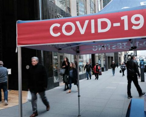 Millions of people suffer from post-covid syndrome in the world (PAHO)