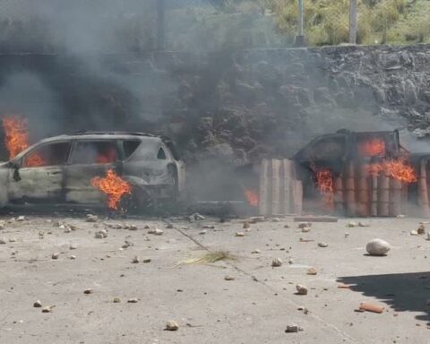 Mindef and Mininter speak out after attacks on the Juli district police station