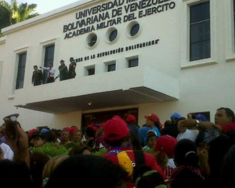 Minister Villegas recounts the moment he lived on March 6 10 years ago