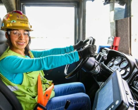 More than 66,000 women work in the mining-metallurgical industry in Mexico
