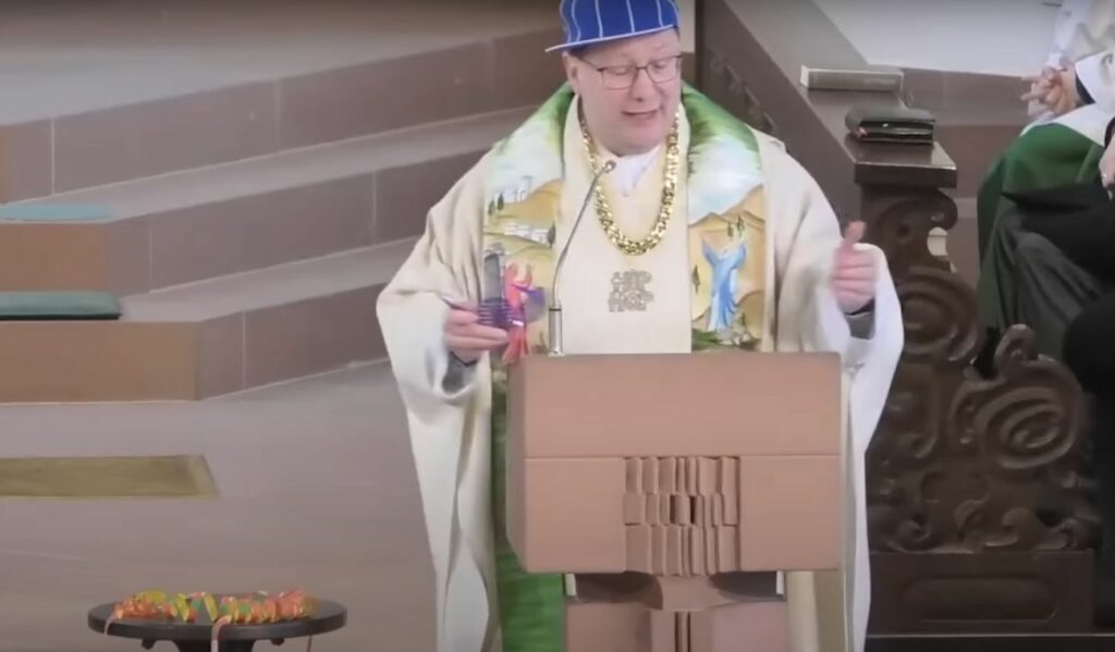 Much flow: Priest dressed as a rapper to give mass and threw some rhymes in the sermon