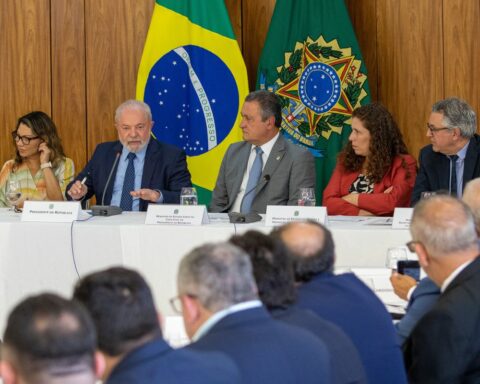 Municipalities can list priority works to the federal government