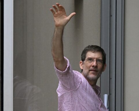 "My daughter did not recognize me": Nicaraguan editor Juan Lorenzo Holmann reviews his 545 days of captivity in El Chipote