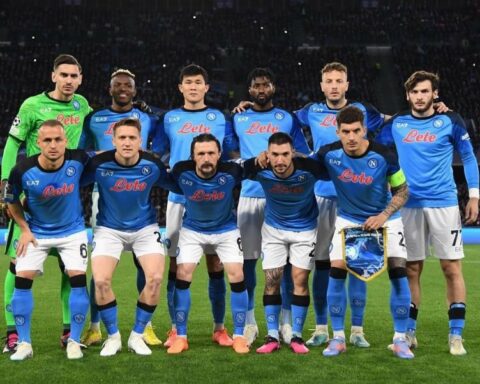 Napoli achieve historic access to the quarterfinals