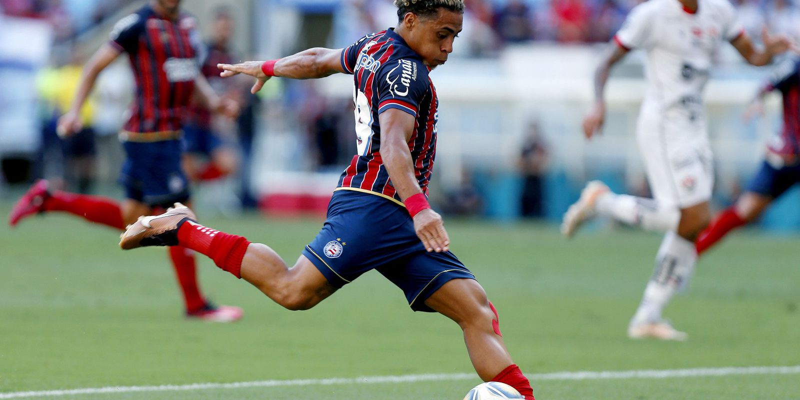 Northeast Cup: Bahia is 1-1 with Vitória and does not touch the G4