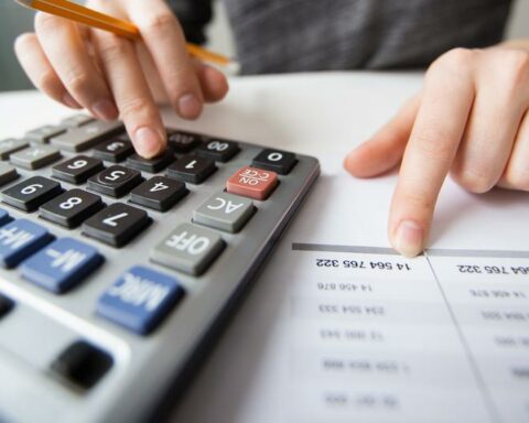 Number of Peruvians in financial inclusion increased to 14% in 2022, but the gender gap remained at 7%