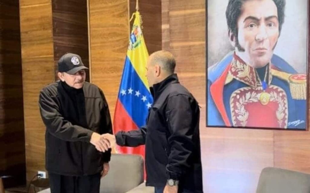 Ortega appears surprisingly in Venezuela to commemorate 10 years of the death of Hugo Chávez
