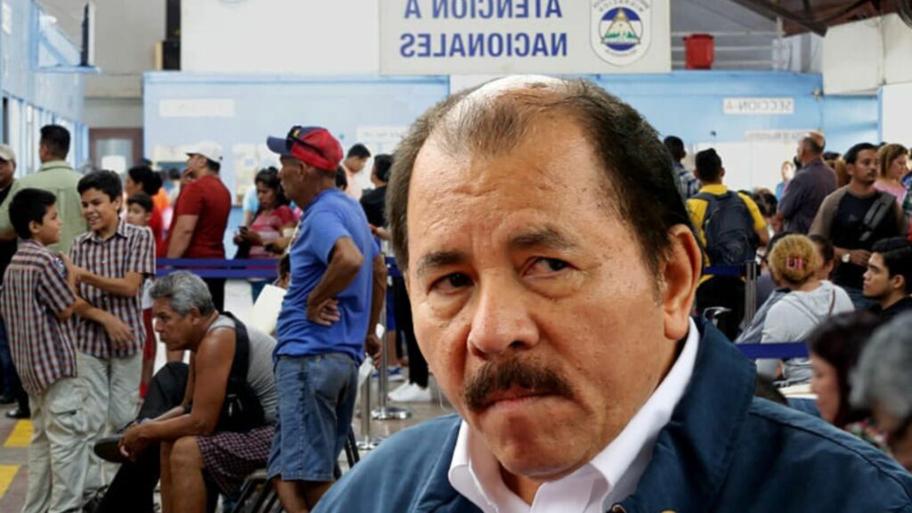 Ortega removes last names from children of exiled former politicians;  others are denied passport delivery