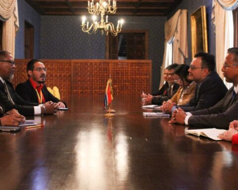 Parliaments of Venezuela and South Africa will exchange experiences