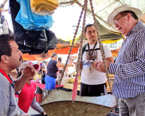 Pérez Vivas: While some leaders loot, misery continues to grow in Venezuela