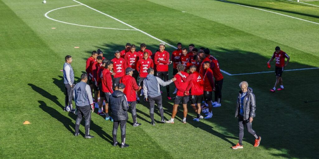 Peru asks "calm" to the fans after the incidents