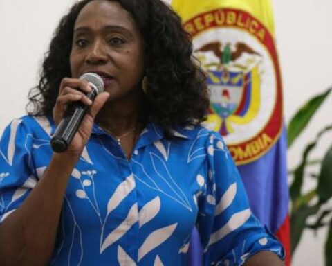 Petro declares Mindeportes insubsistent, María Isabel Urrutia