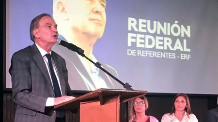 Pichetto ratified his candidacy and received a nod from Macri
