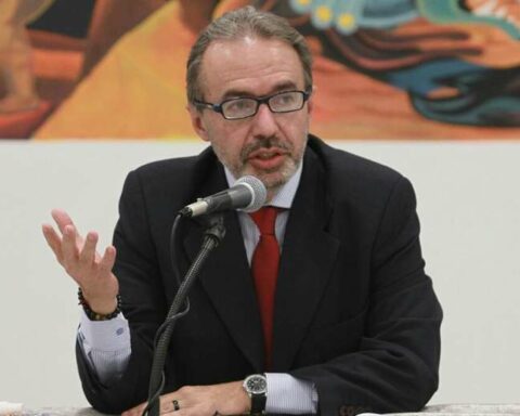 Presidential spokesman admits illiquidity of dollars and says that $540 million were injected to solve the problem