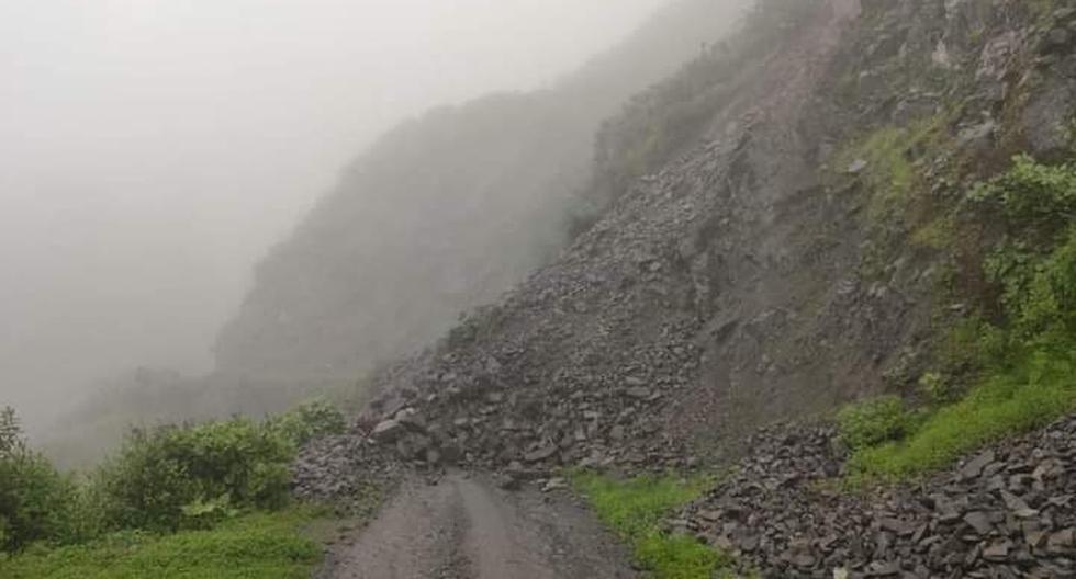 Rains and huaicos affect the roads in the district of Querco and Huayacundo