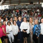 Raquel Peña holds a meeting with women entrepreneurs from Santiago