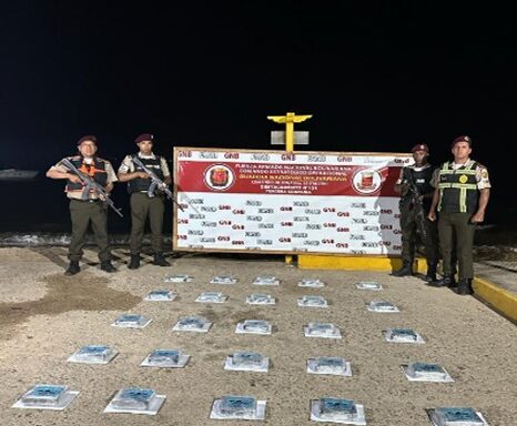 Recovered in Falcón 50 panelas of cocaine