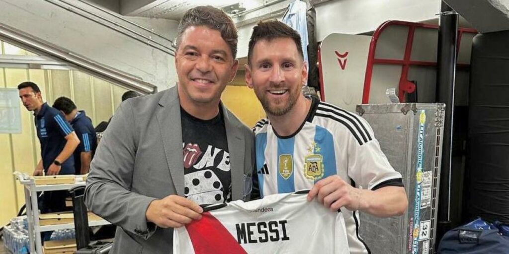 River 'sign' Messi