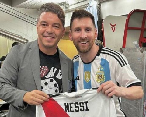 River 'sign' Messi