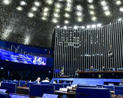 Senators approve creation of women's service stations