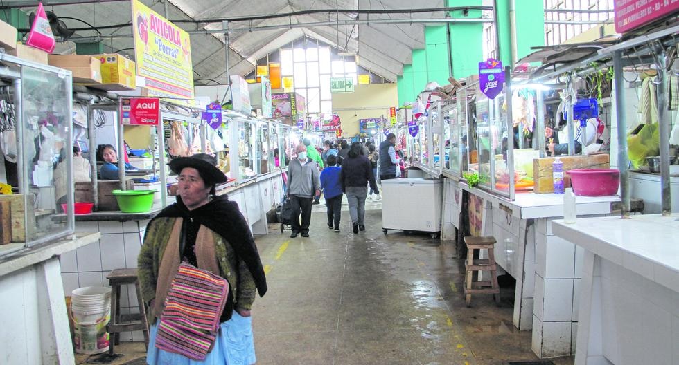 Shopkeepers steal up to 10,000 soles from the Modelo de Huancayo market