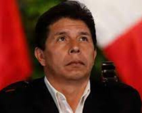 Sisters and nephew of Castillo are summoned this Monday to the Defense Commission for the use of aircraft