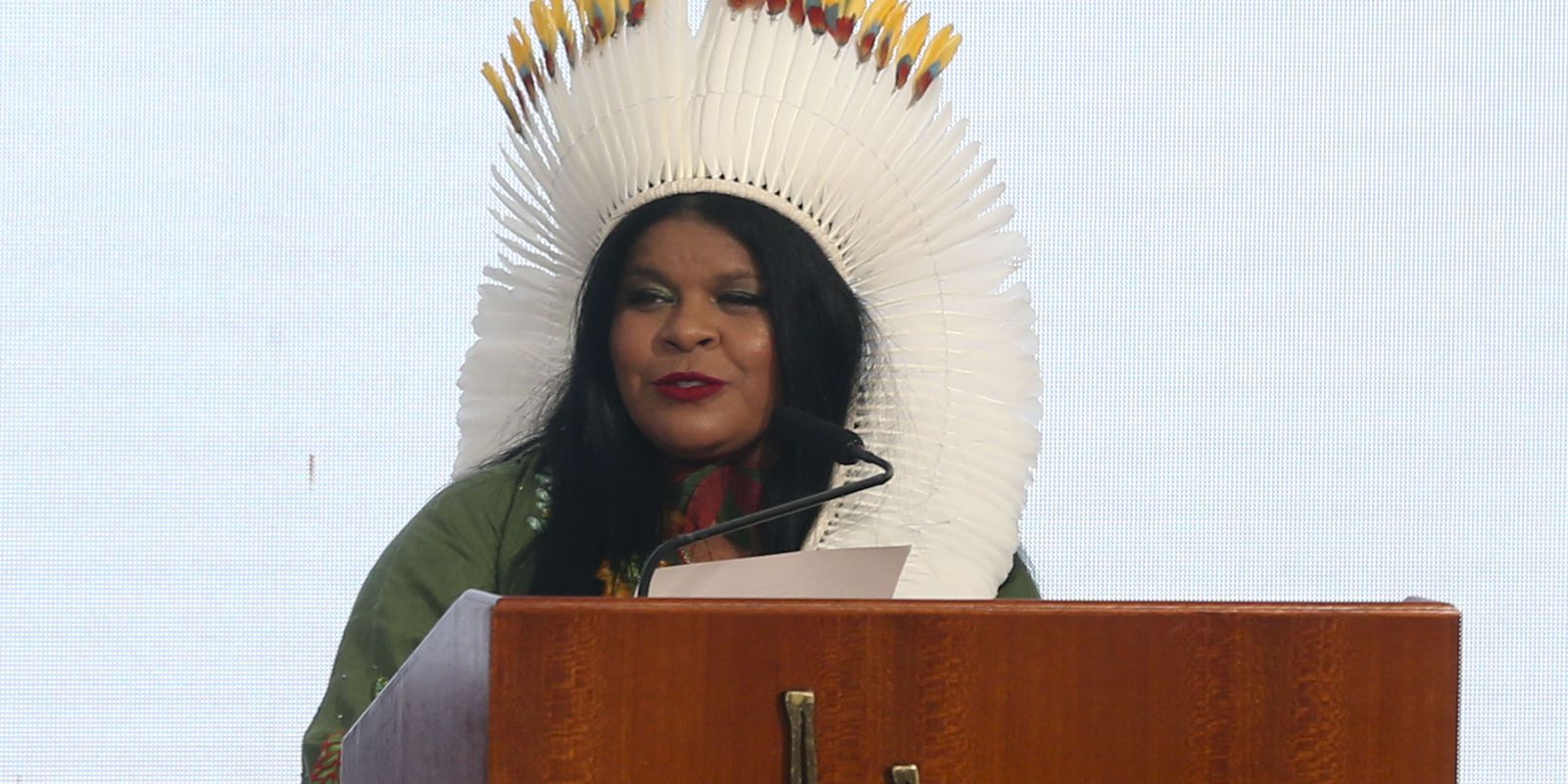 Sonia Guajajara sues MS governor after arrest of indigenous people