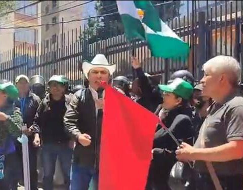 Teachers evaluate their protest and prepare two marches a day to put pressure on the Government