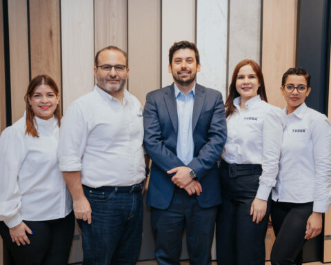 Carla Díaz Anibale Bonarelli, Javier Ferrer, Orquídea Martínez y Jenny Ramos. FUENTE EXTERNA
